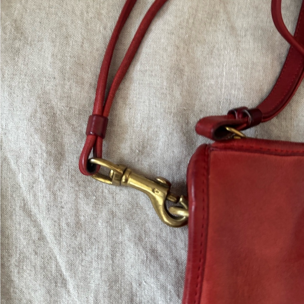 Vintage Coach NYC Crossbody – Rare Double Strap | full-grain leather - Picture 3 of 7